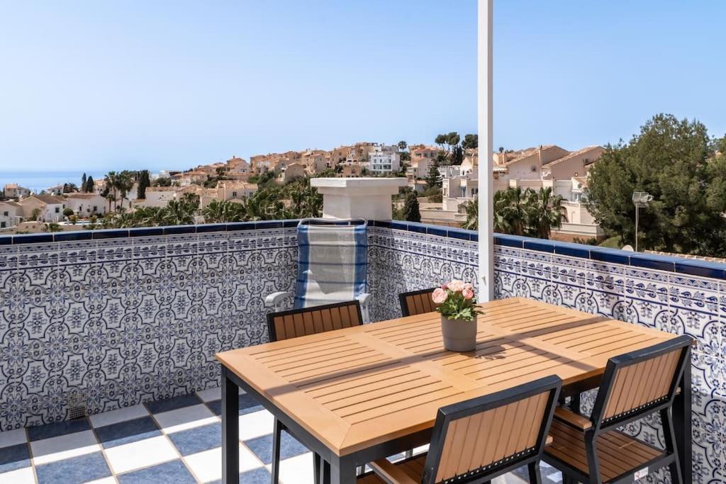 Oasis 16 Apartamento Nerja Exterior foto